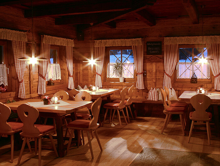 Stube im Restaurant auf der Gnadenalm